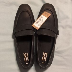 TOMS Women's Lynette Black Leather Loafers Size 7